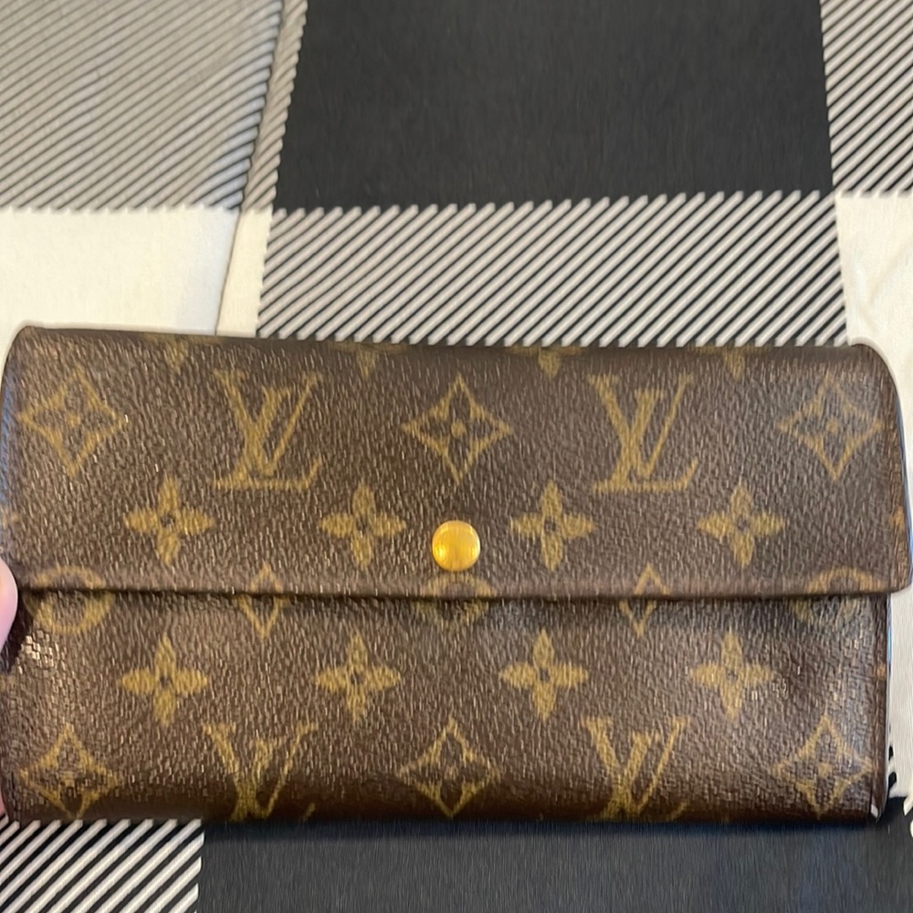 Vintage lv wallet
